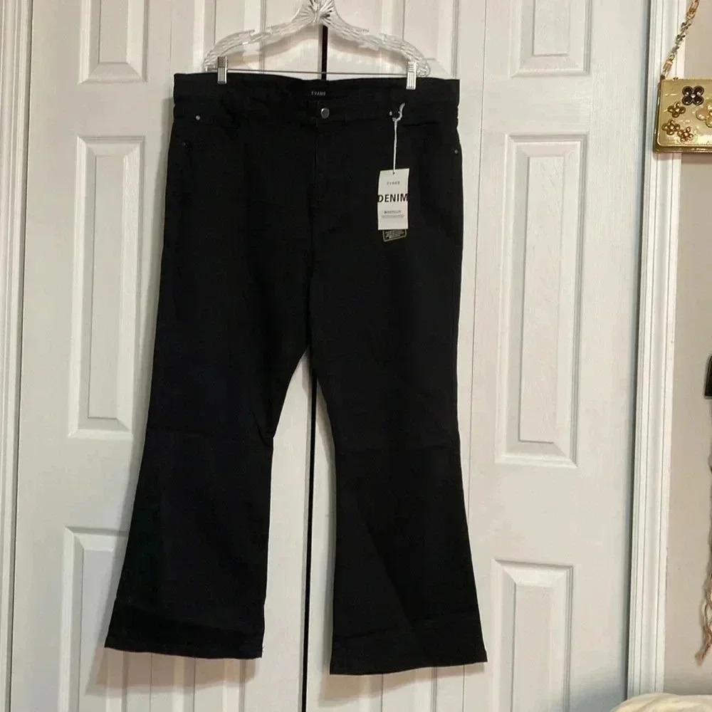 Evan’s denim bootcut short black jean pants
